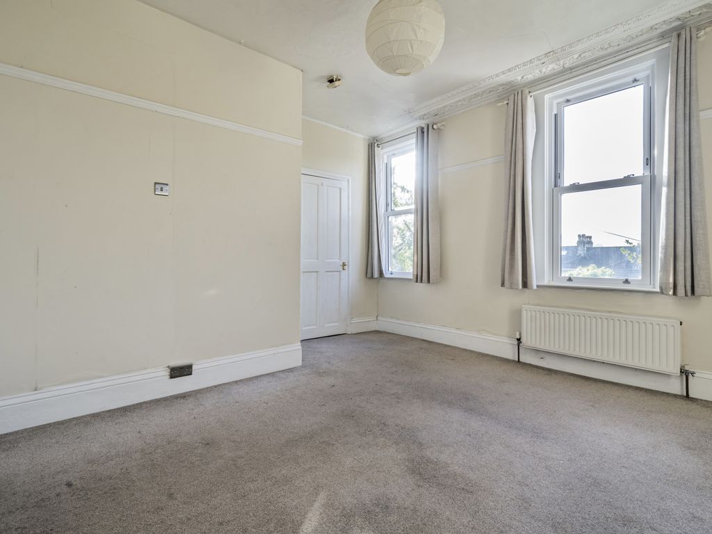 1 bed flat for sale in Newbridge Road, Bath, Somerset BA1, £225,000