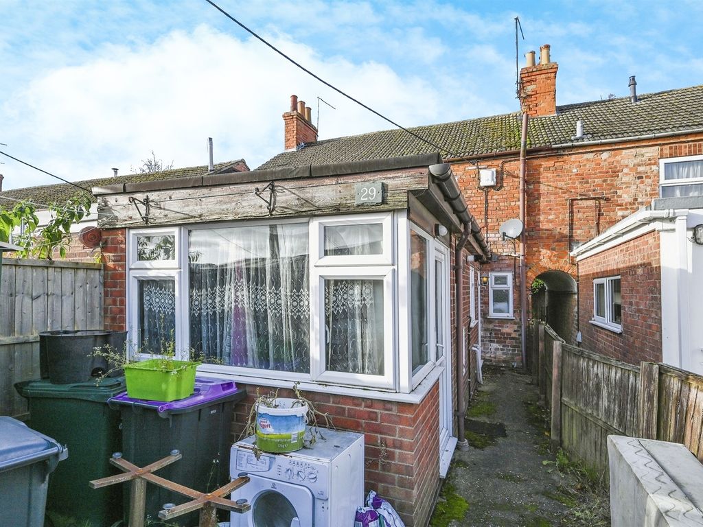 2 bed terraced house for sale in Alma Place, Spilsby PE23, £110,000