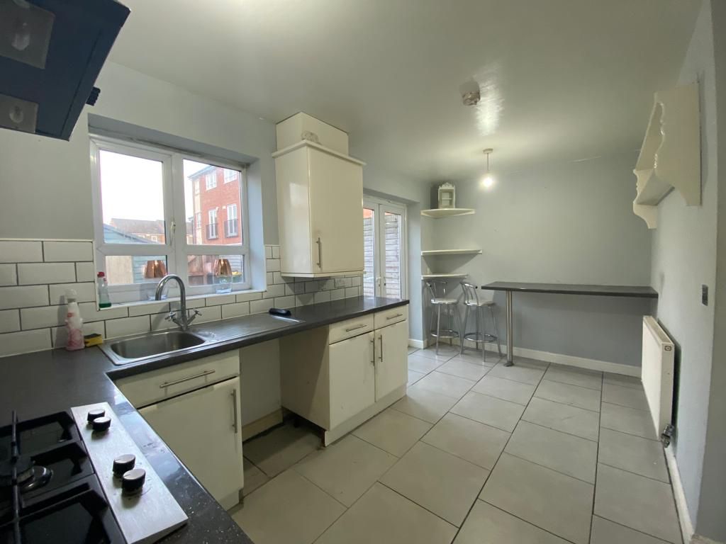 3 bed terraced house for sale in Alder Grove, Ingol, Preston PR2, £150,000