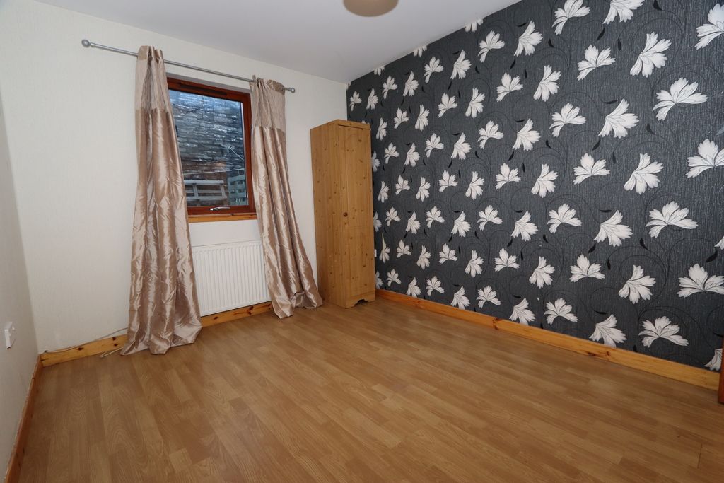 2 bed flat for sale in Harrow Terrace, Wick KW1, £68,000