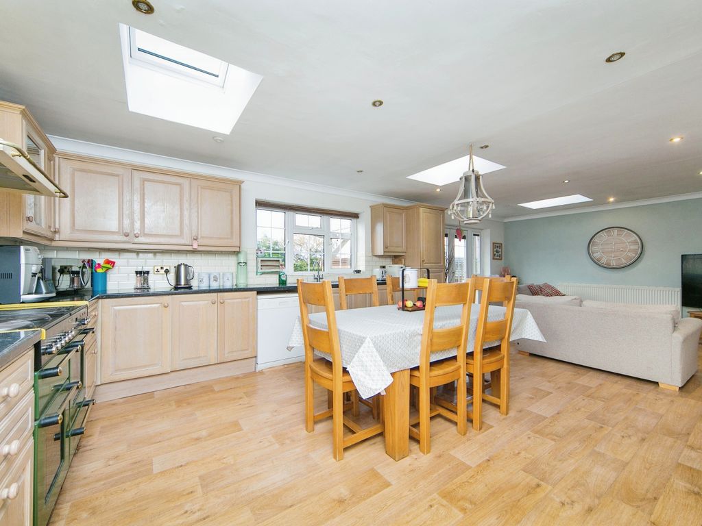 4 bed detached house for sale in St. Andrews Road, Colwyn Bay, Conwy LL29, £385,000