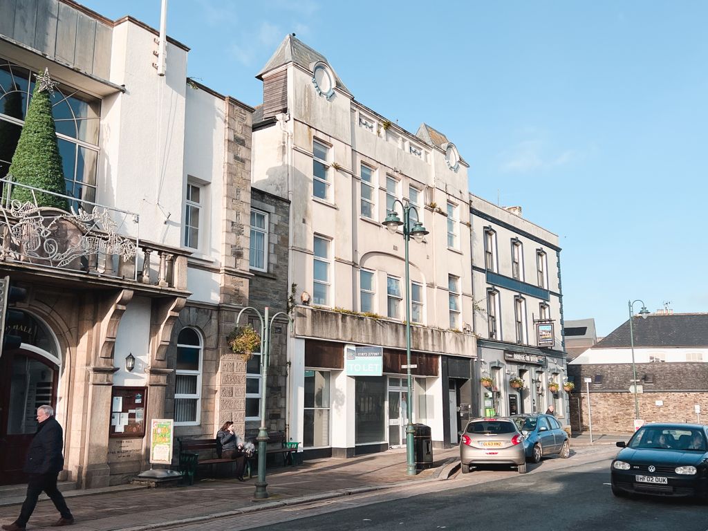 Retail premises for sale in 1, The Platt, Wadebridge, Cornwall PL27, £350,000