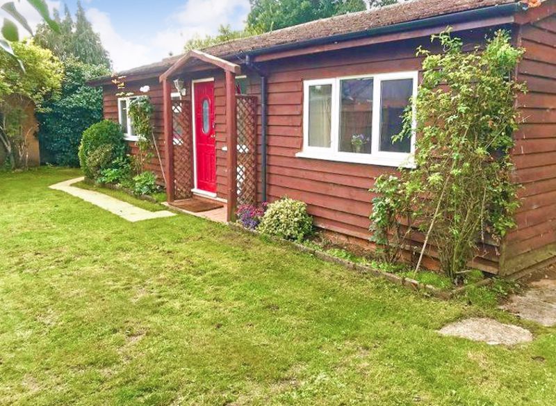 2 bed detached bungalow for sale in Park Lane, Gamlingay SG19, £200,000