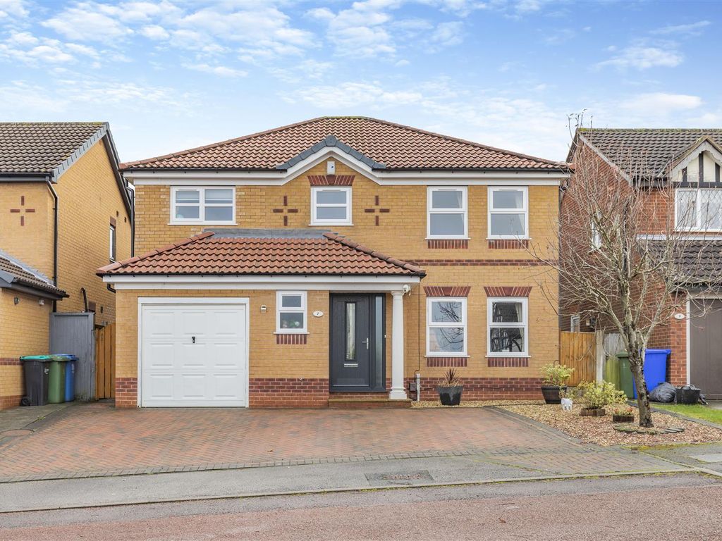 4 bed detached house for sale in Cotterdale Close, Forest Town, Mansfield NG19, £375,000