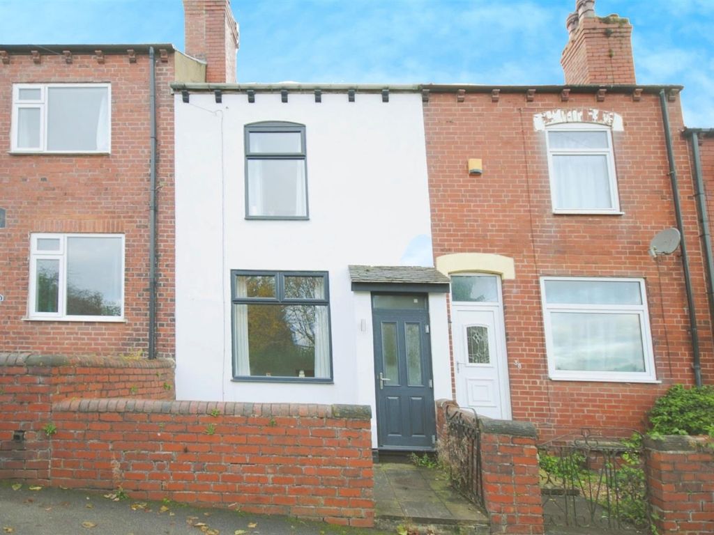 2 bed terraced house for sale in East View, Kippax, Leeds LS25, £139,995