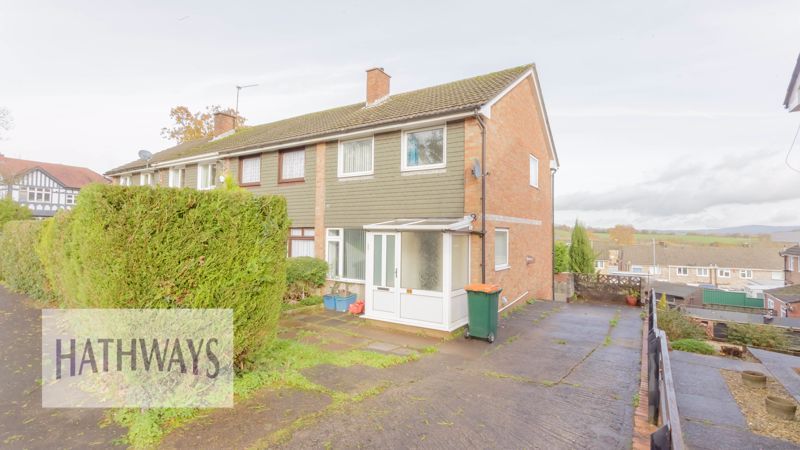 3 bed end terrace house for sale in Aspen Way, Newport NP20, £179,950