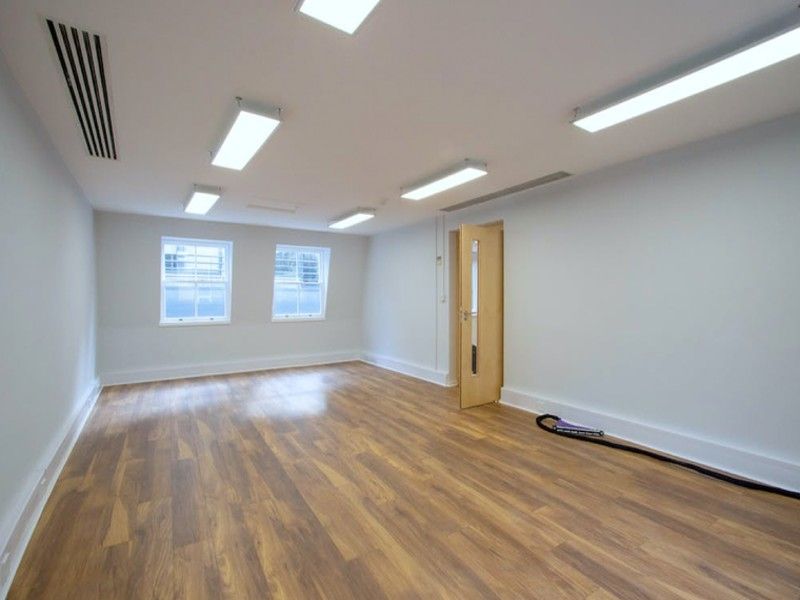 Office to let in Widegate Street, London E1, £13,284 pa