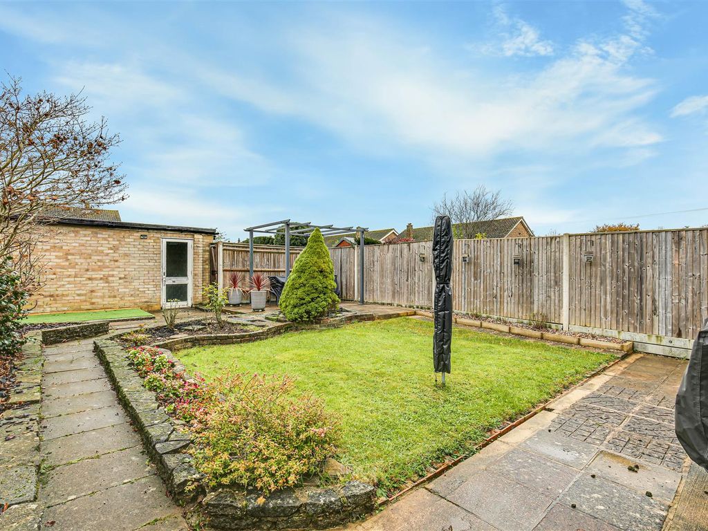 2 bed bungalow for sale in Jail Lane, Biggin Hill, Westerham TN16, £425,000