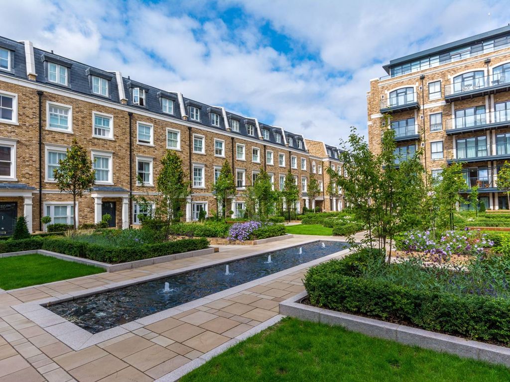 2 bed flat to rent in Palladian Gardens, Chiswick, London W4, £3,450 pcm
