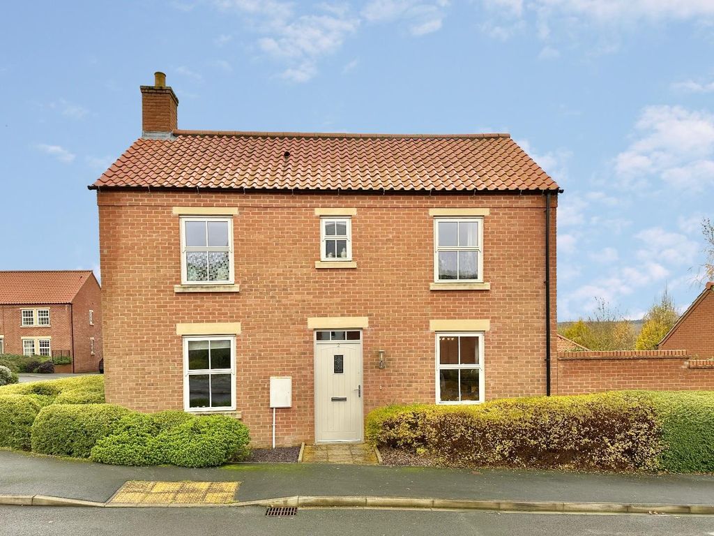 3 bed detached house for sale in Field View Close, Ampleforth, York YO62, £400,000