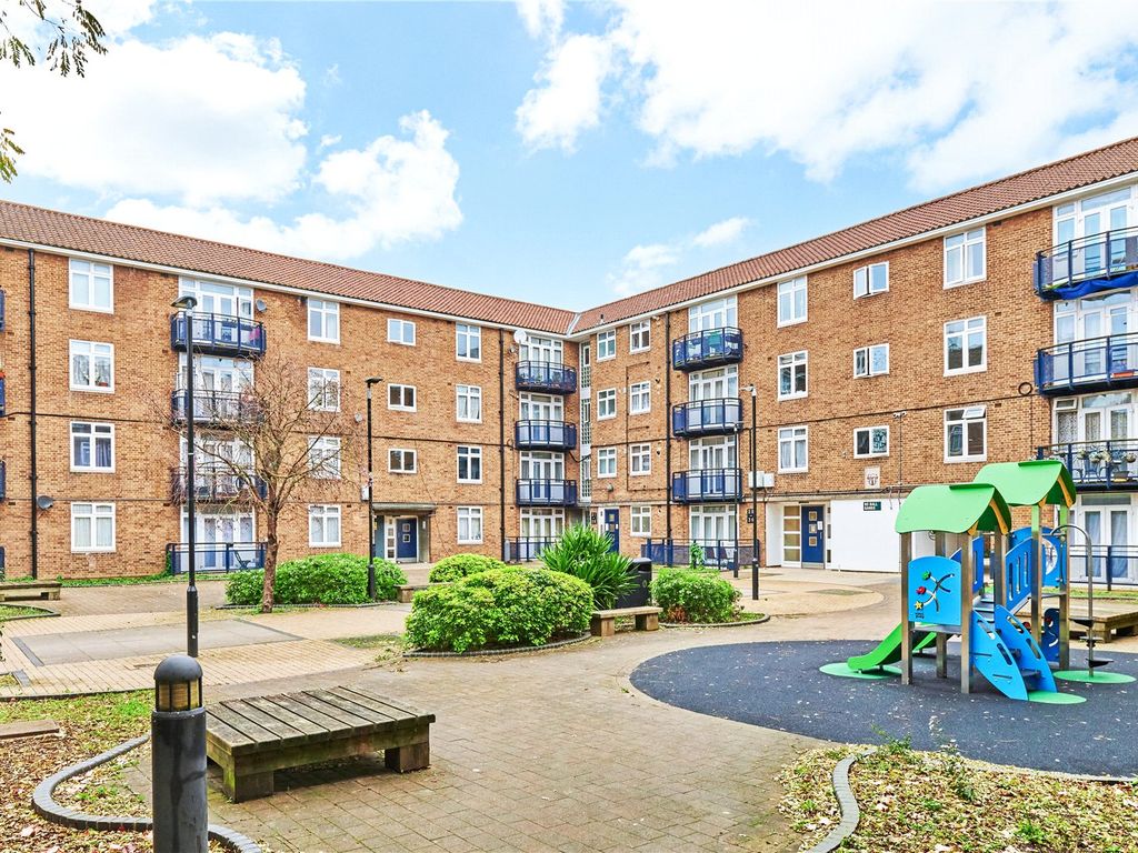 1 bed flat for sale in Brixton Road, Brixton, London SW9, £367,500