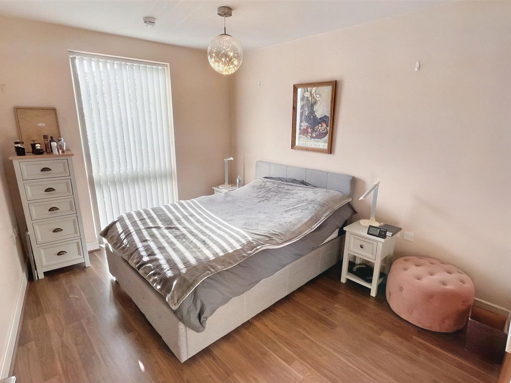 1 bed flat for sale in The Ashes, Edgbaston, Birmingham B5, £130,000