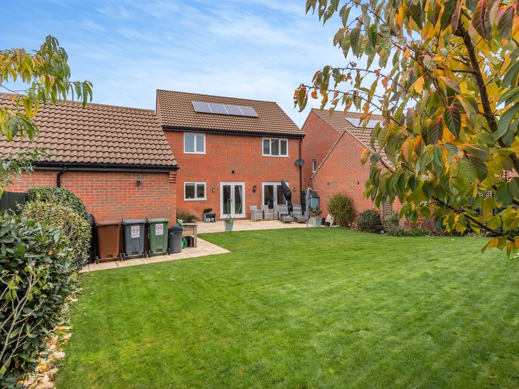 4 bed detached house for sale in Cuckoo Close, Helpston, Peterborough PE6, £485,000