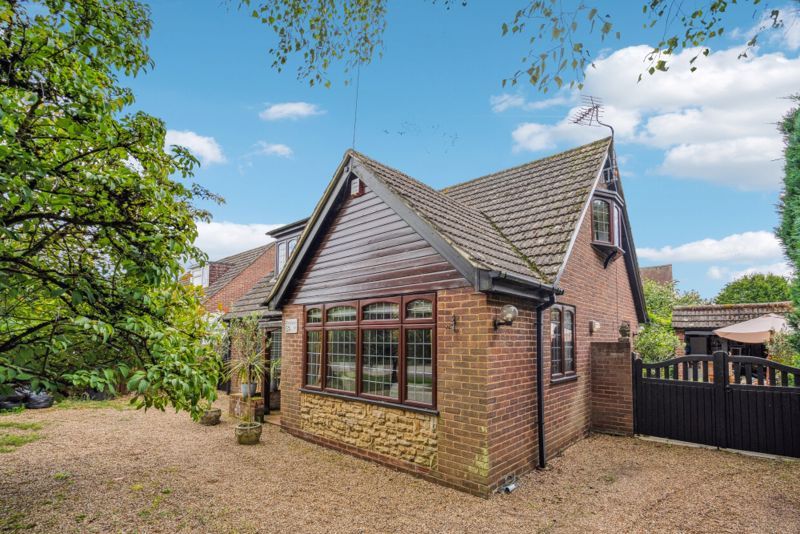 3 bed detached house for sale in Chapel Lane, Naphill, High Wycombe HP14, £750,000