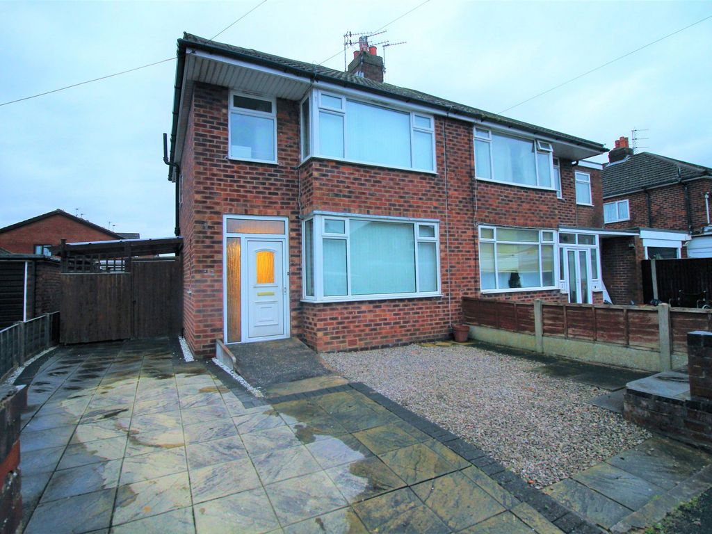 3 bed semi-detached house for sale in Orchard Close, Thornton-Cleveleys FY5, £100,000