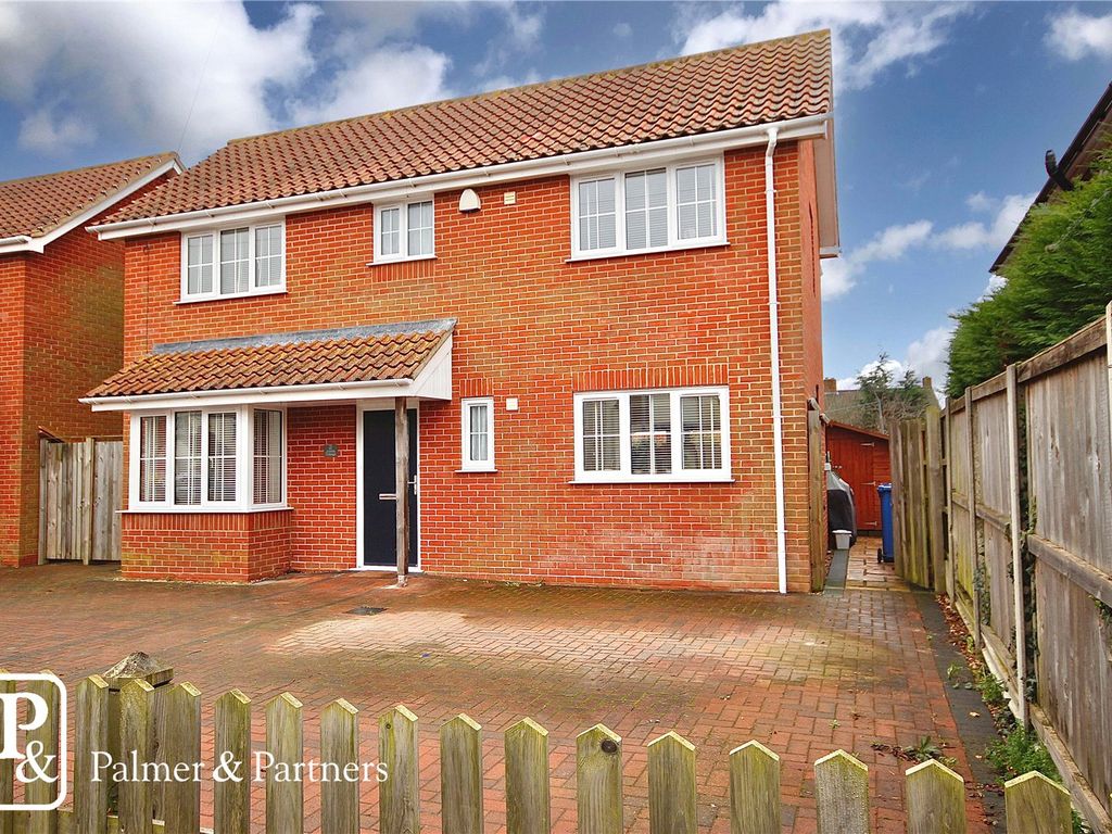 3 bed detached house for sale in The Street, Shotley, Ipswich, Suffolk IP9, £325,000