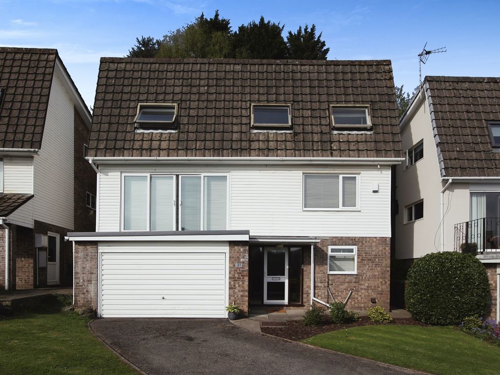4 bed detached house for sale in Royal Oak Close, Machen, Caerphilly CF83, £475,000
