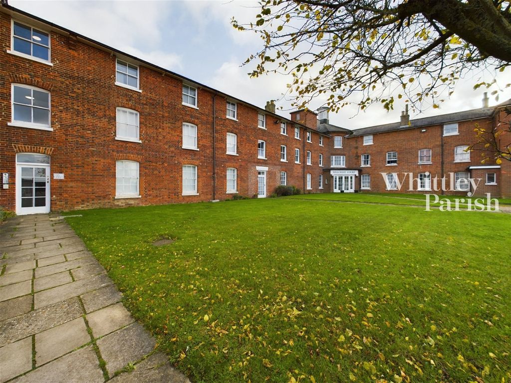 1 bed flat for sale in Hillcrest Court, Ipswich Road, Pulham Market, Diss IP21, £90,000