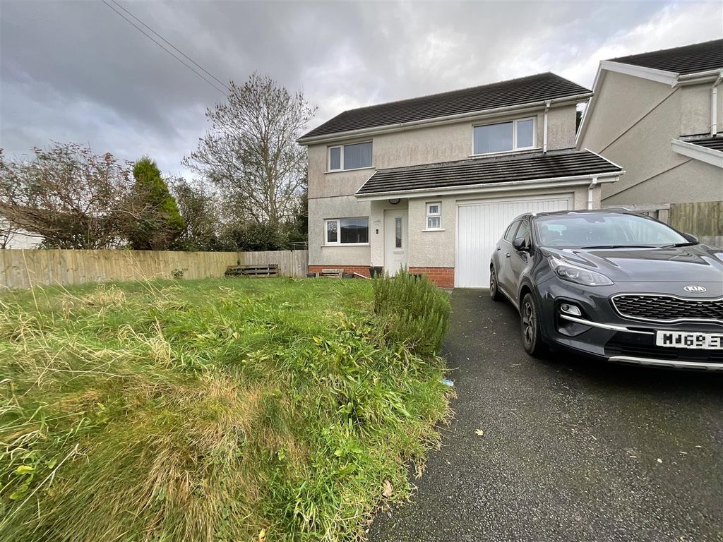 4 bed detached house for sale in Lon Y Felin, Ammanford SA18, £265,000