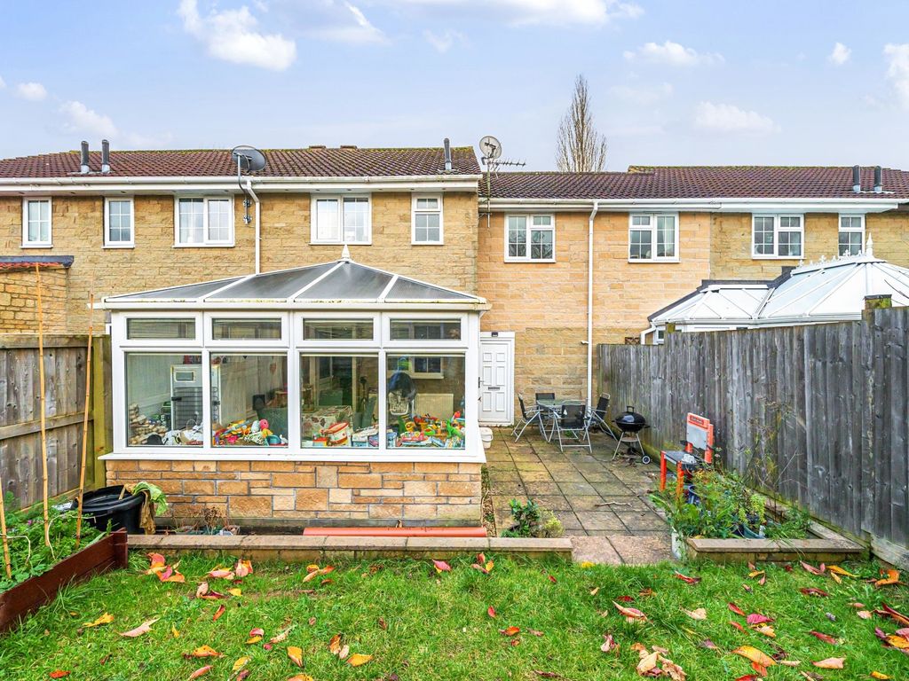 3 bed terraced house for sale in St Paul