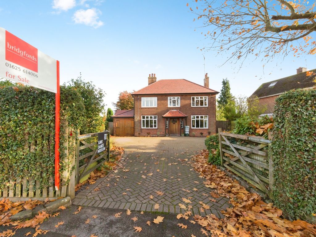 4 bed detached house for sale in Gawsworth Road, Macclesfield, Cheshire SK11, £600,000