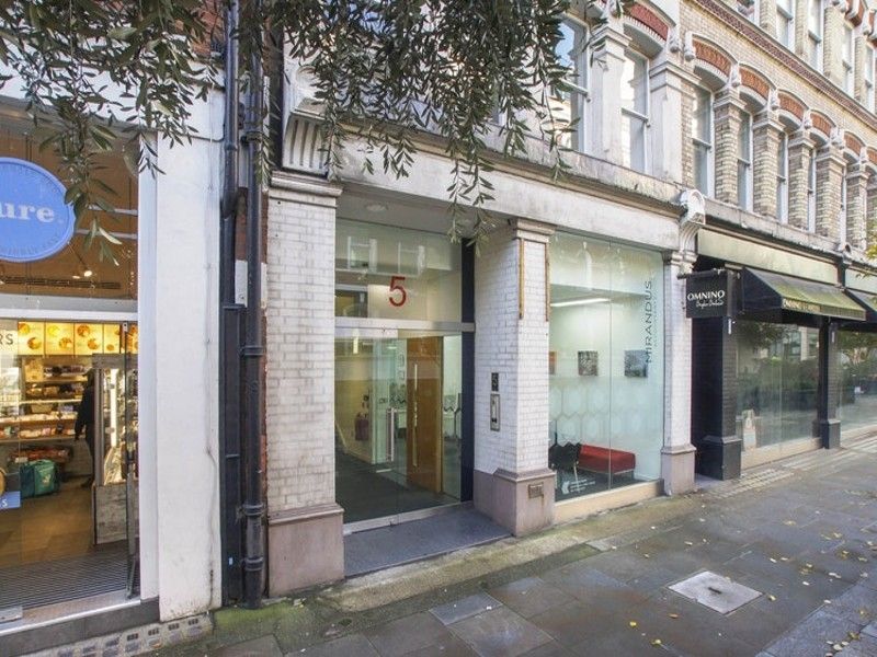 Office to let in St. Bride Street, London EC4A, £28,560 pa