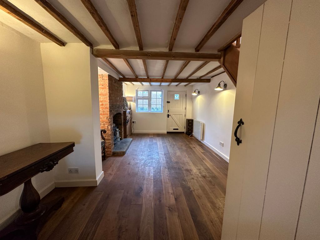 2 bed cottage for sale in High Street, Broom, Biggleswade SG18, £295,000