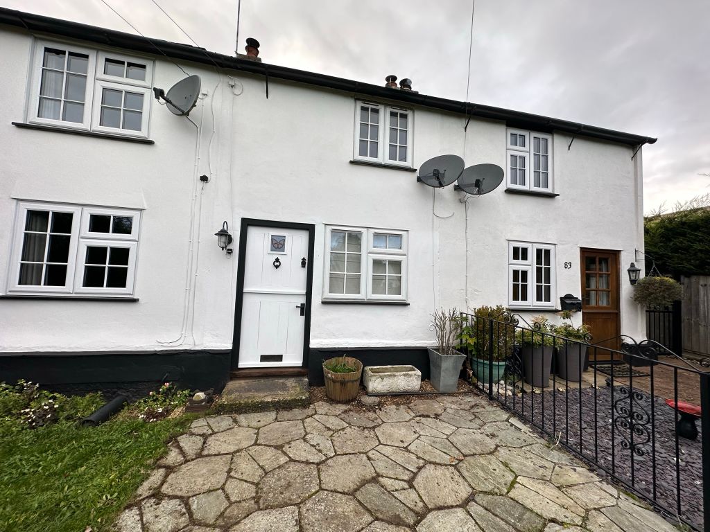 2 bed cottage for sale in High Street, Broom, Biggleswade SG18, £295,000