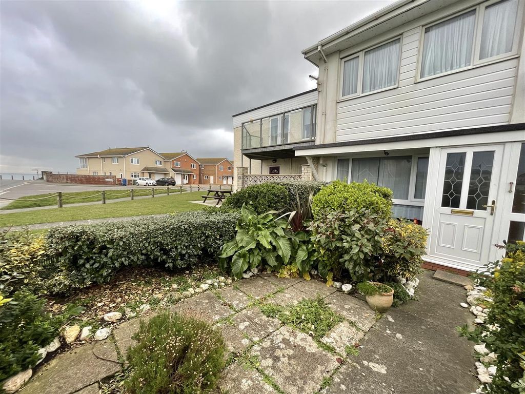 2 bed terraced house for sale in Plas Edwards, Tywyn LL36, £155,000