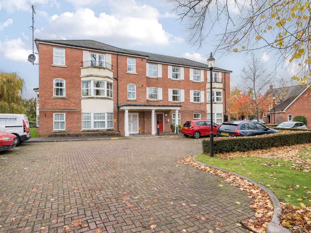 2 bed flat for sale in Streeton House, Lime Tree Village, Warwickshire CV22, £220,000