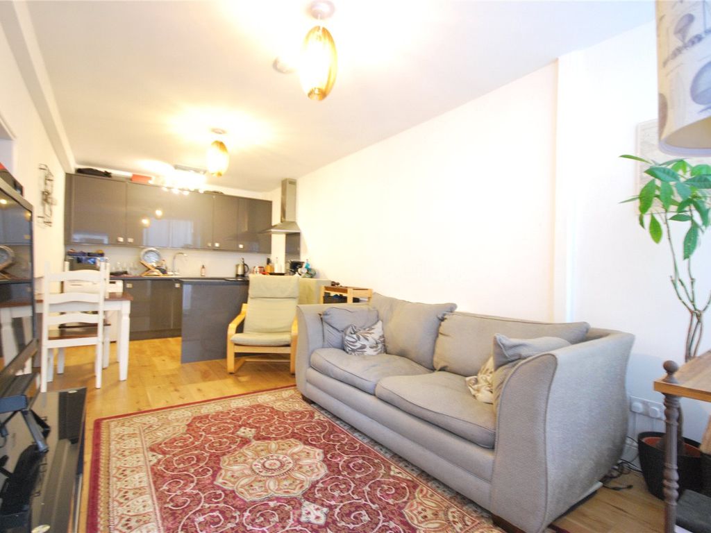 1 bed flat to rent in Chalk Farm Road, Chalk Farm NW1, £1,798 pcm