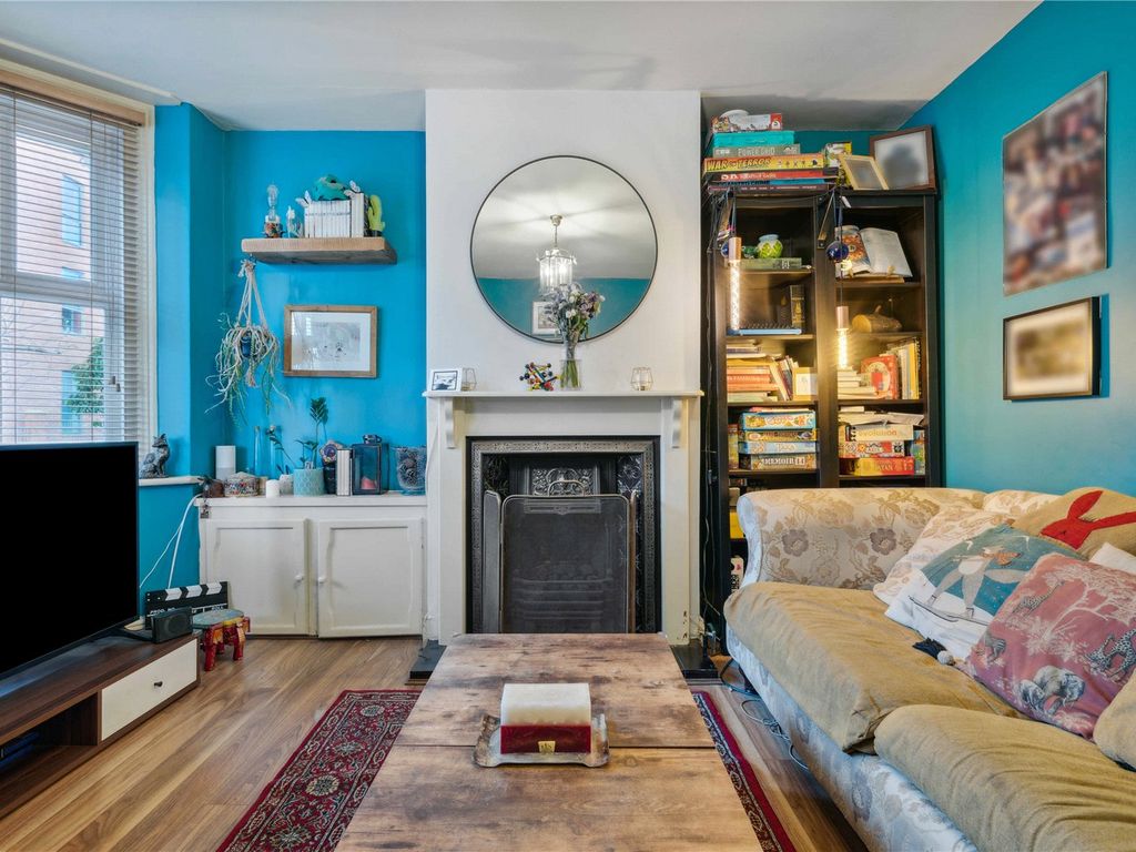 3 bed terraced house for sale in Denmark Street, Wokingham, Berkshire RG40, £415,000