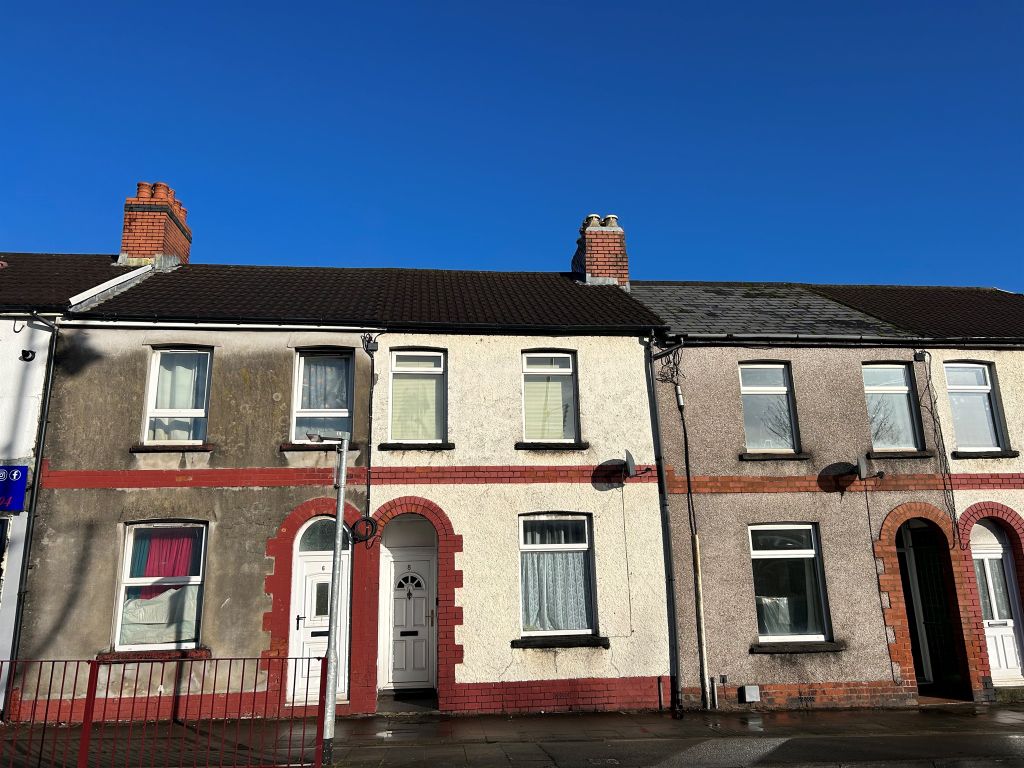 4 bed terraced house for sale in Ton Y Felin Road, Caerphilly CF83, £150,000