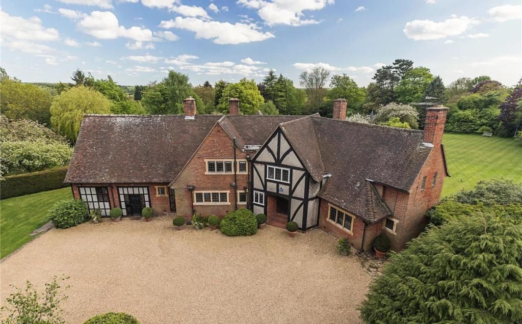 7 bed detached house for sale in The Glade, Letchworth Garden City SG6, £2,995,000