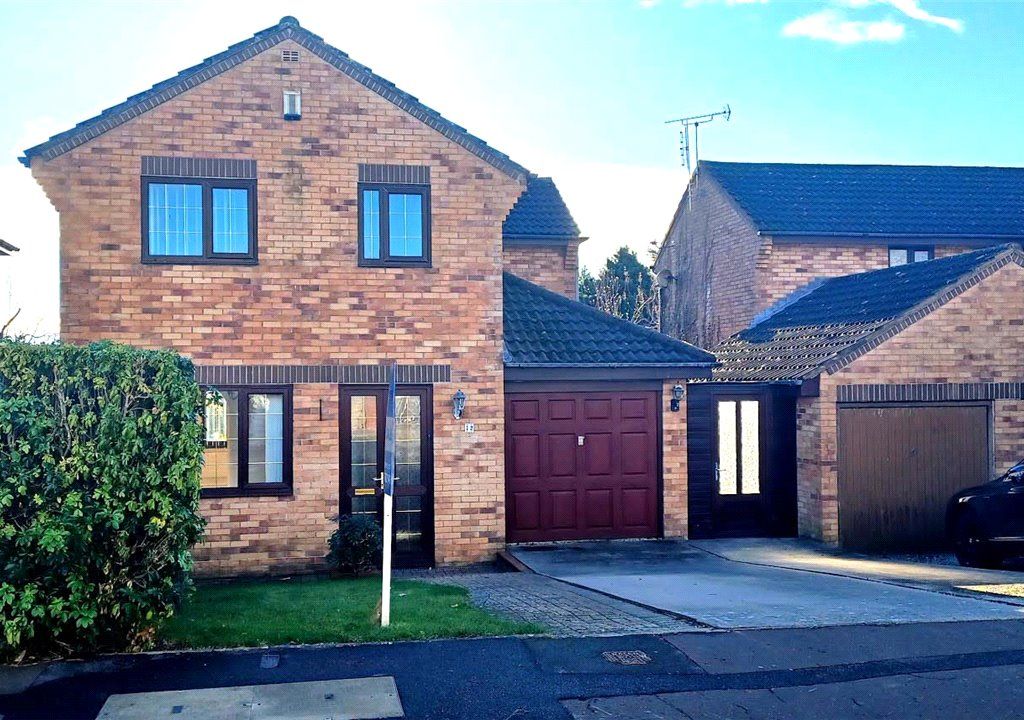 4 bed detached house for sale in Laburnum Drive, Newton, Porthcawl CF36, £399,950