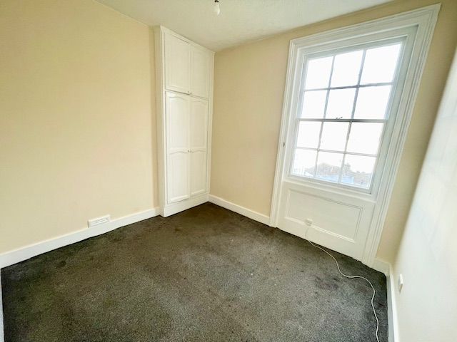 2 bed flat to rent in Buckingham Place, Brighton BN1, £1,400 pcm