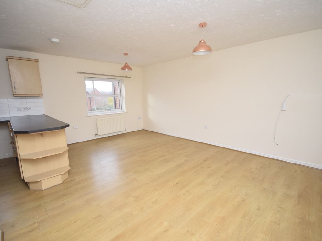 2 bed flat for sale in Gambrell Avenue, Whitchurch SY13, £140,000