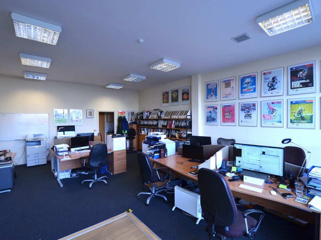 Office to let in Coalhill, Leith, Edinburgh EH6, £19,000 pa