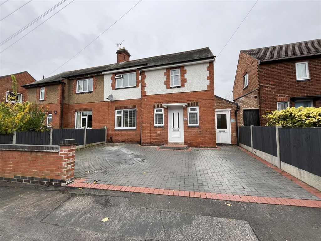 3 bed semi-detached house for sale in Dunstall Avenue, Leicester LE3, £270,000