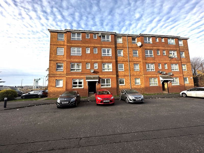 2 bed flat for sale in Whitecrook Street, Clydebank G81, £85,000