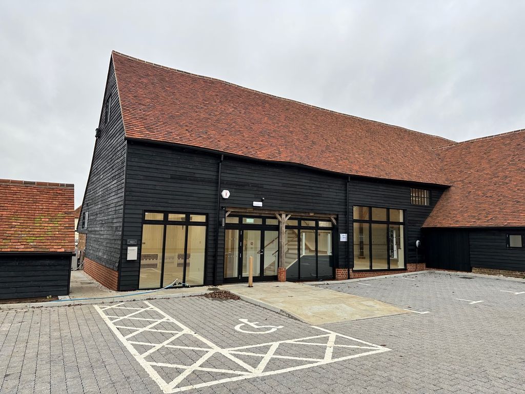 Office to let in Unit 5 Htf Business Centre, Heath End Road, Flackwell Heath, High Wycombe, Buckinghamshire HP10, £29,500 pa