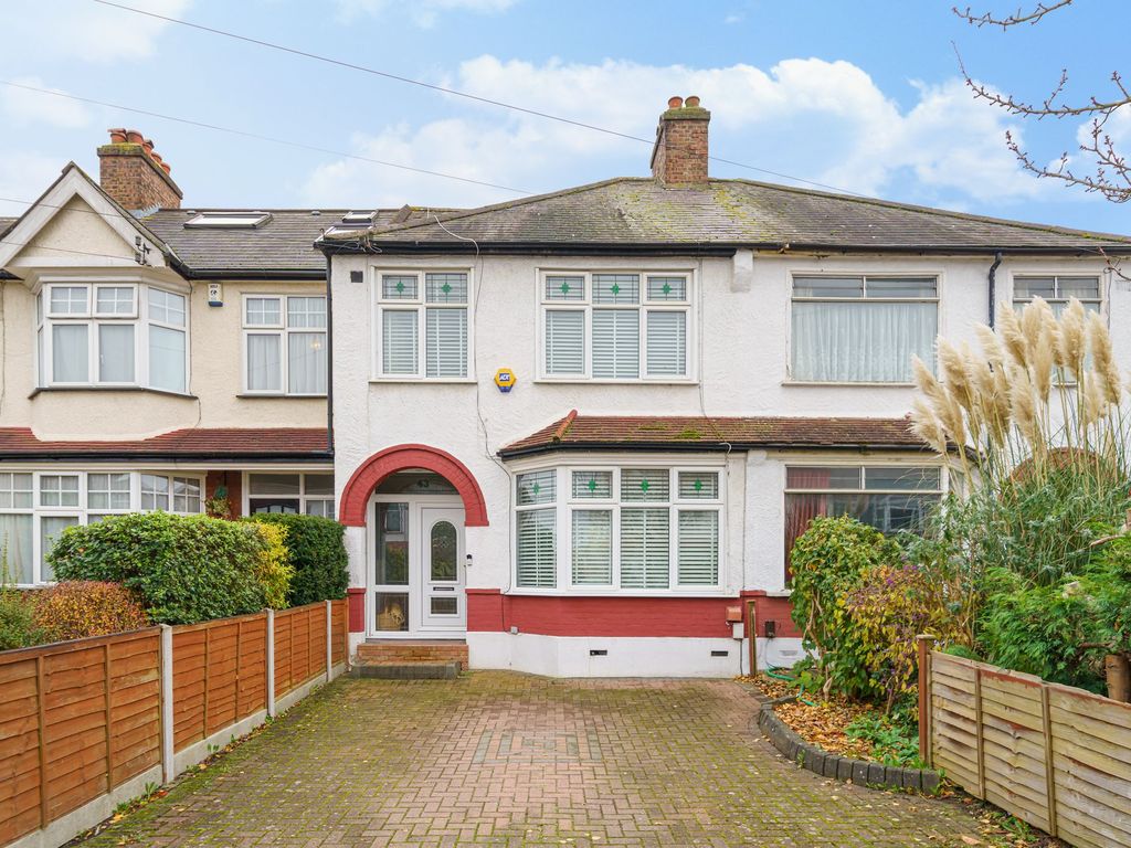 3 bed terraced house for sale in Abbots Way, Beckenham BR3, £585,000