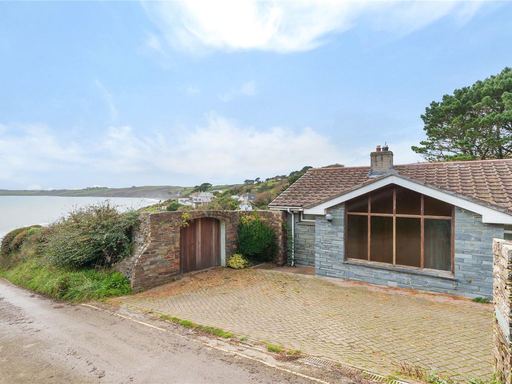 3 bed detached house for sale in Carne Side, Carne Beach, Veryan TR2, £1,300,000