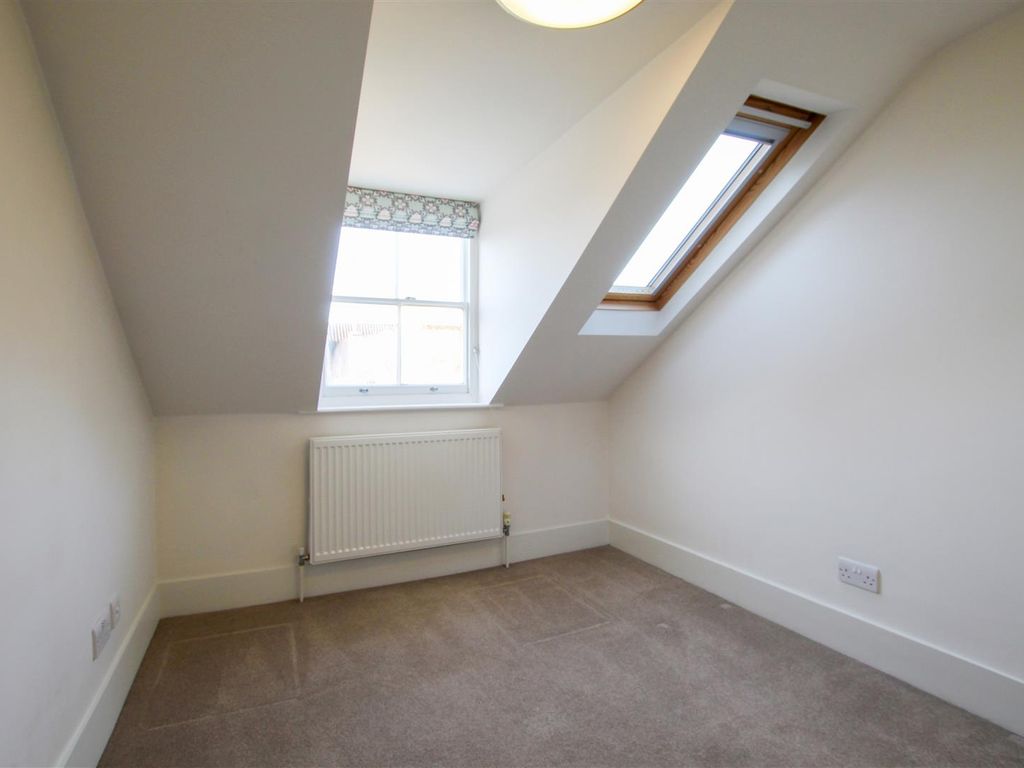 4 bed town house to rent in Panton Street, Cambridge CB2, £3,570 pcm