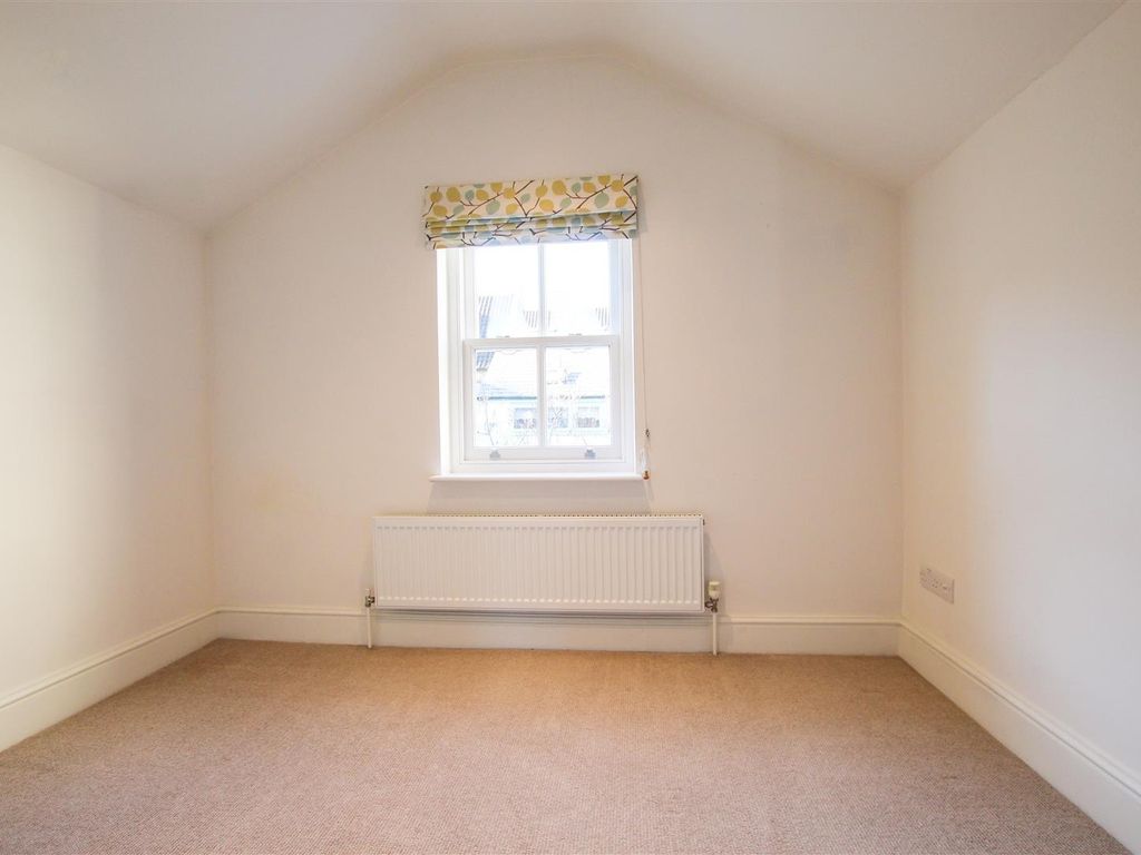 4 bed town house to rent in Panton Street, Cambridge CB2, £3,570 pcm