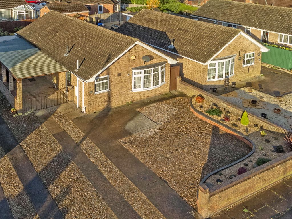 3 bed detached house for sale in New Lane, York YO32, £425,000