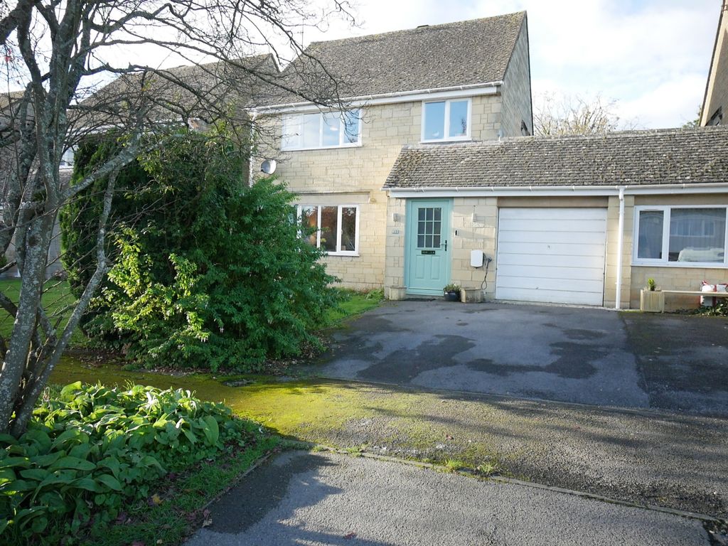 3 bed semi-detached house to rent in Alexander Drive, Cirencester GL7, £1,595 pcm
