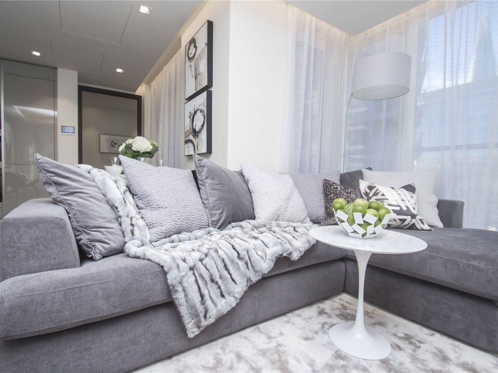 1 bed flat for sale in Balmoral House, One Tower Bridge, London Bridge, London SE1, £1,145,000