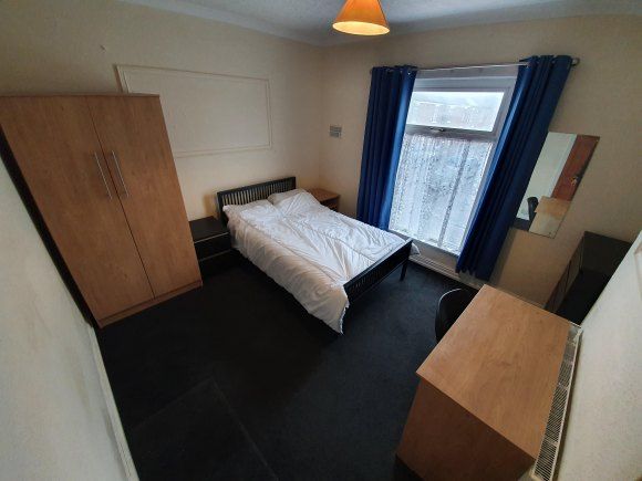 4 bed shared accommodation to rent in Haworth Street, Hull, Kingston Upon Hull HU6, £429 pppm