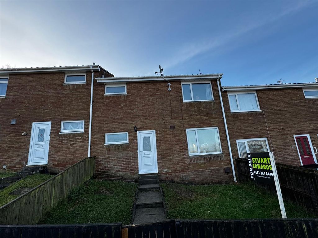 3 bed terraced house for sale in High Ridge, Consett DH8, £127,950